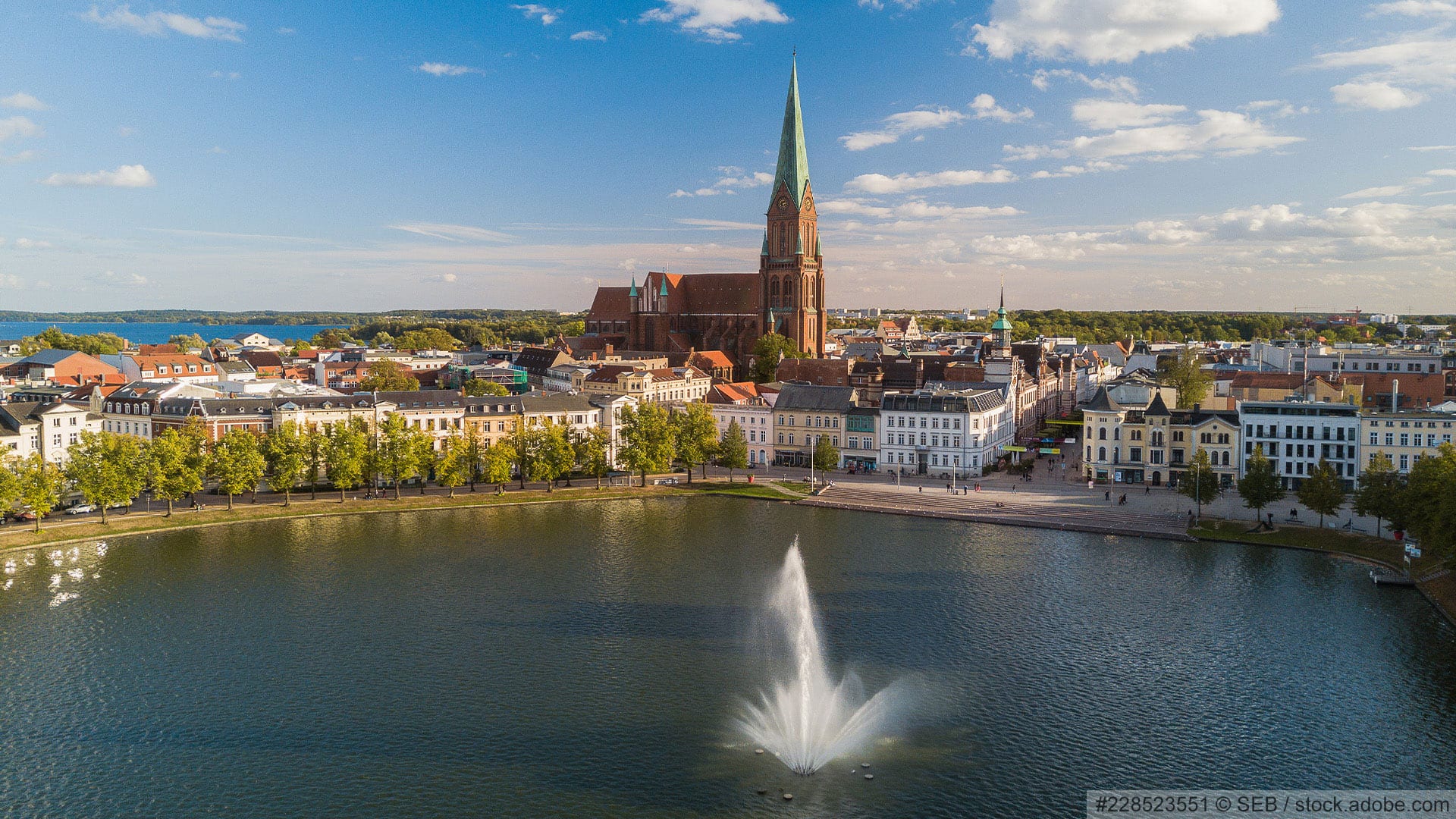 weik.online GmbH aus Edingen-Neckarhausen: Grills für Schwerin